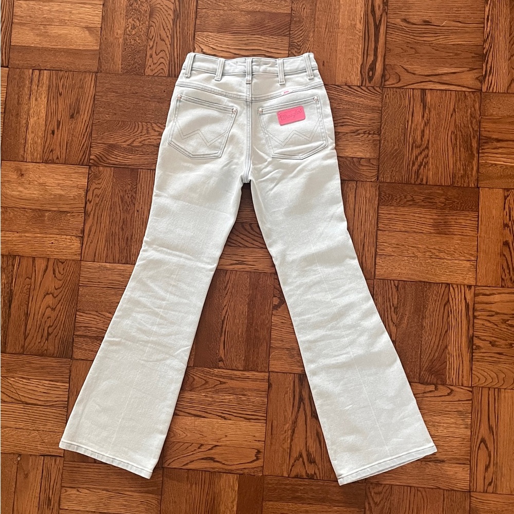 Wrangler x Barbie Women's High Rise Boot Cut - Picture 2 of 5